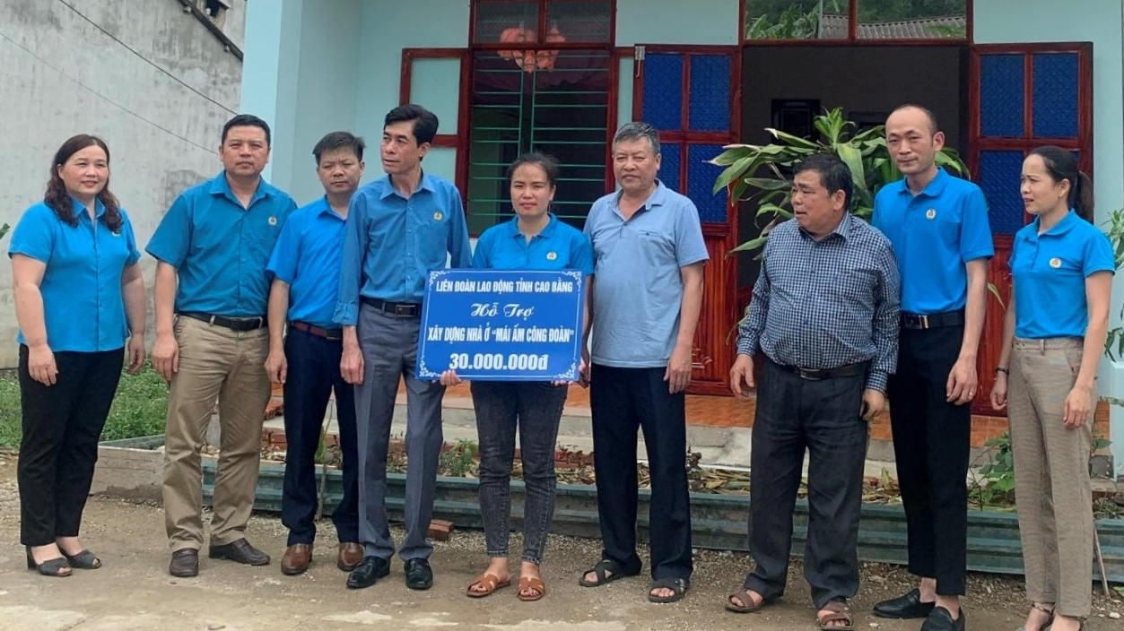 Cao Bằng: Hàng trăm đoàn viên, NLĐ được chăm lo trong Tháng Công nhân