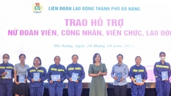 Đà Nẵng: Trao tặng 1.100 suất quà đến nữ đoàn viên, CNVCLĐ khó khăn nhân dịp 20/10