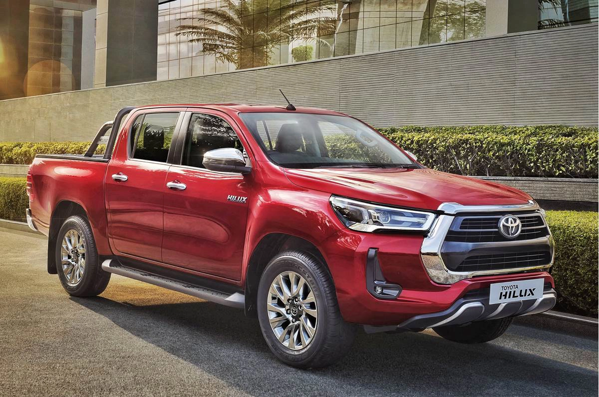 Toyota Hilux được cho sắp về đại lý