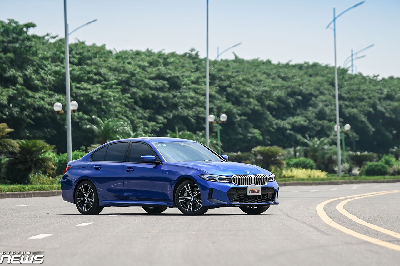 BMW 330i M-Sport lái hay nhất phân khúc nhưng thiếu tính năng hỗ trợ lái