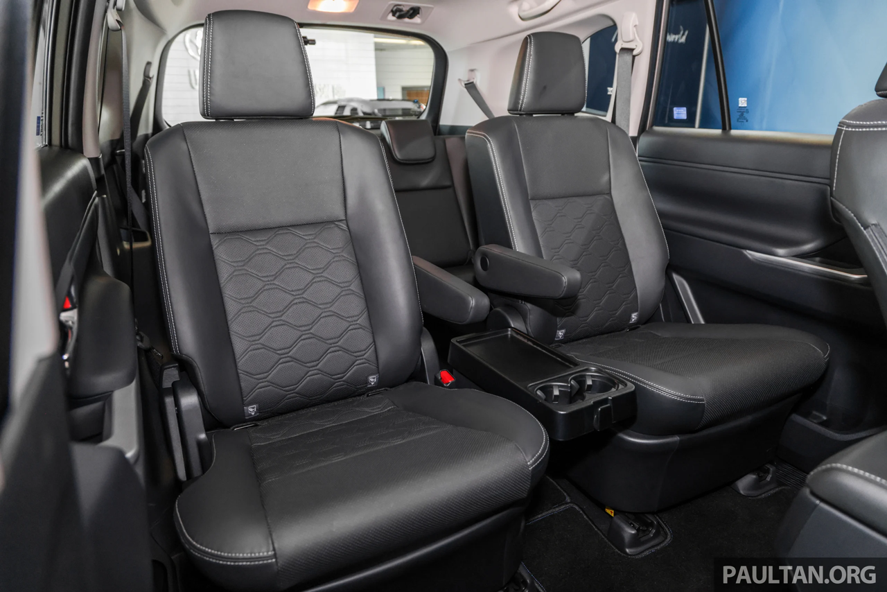 Toyota Innova 2023 giá từ 830 triệu đồng tại Malaysia