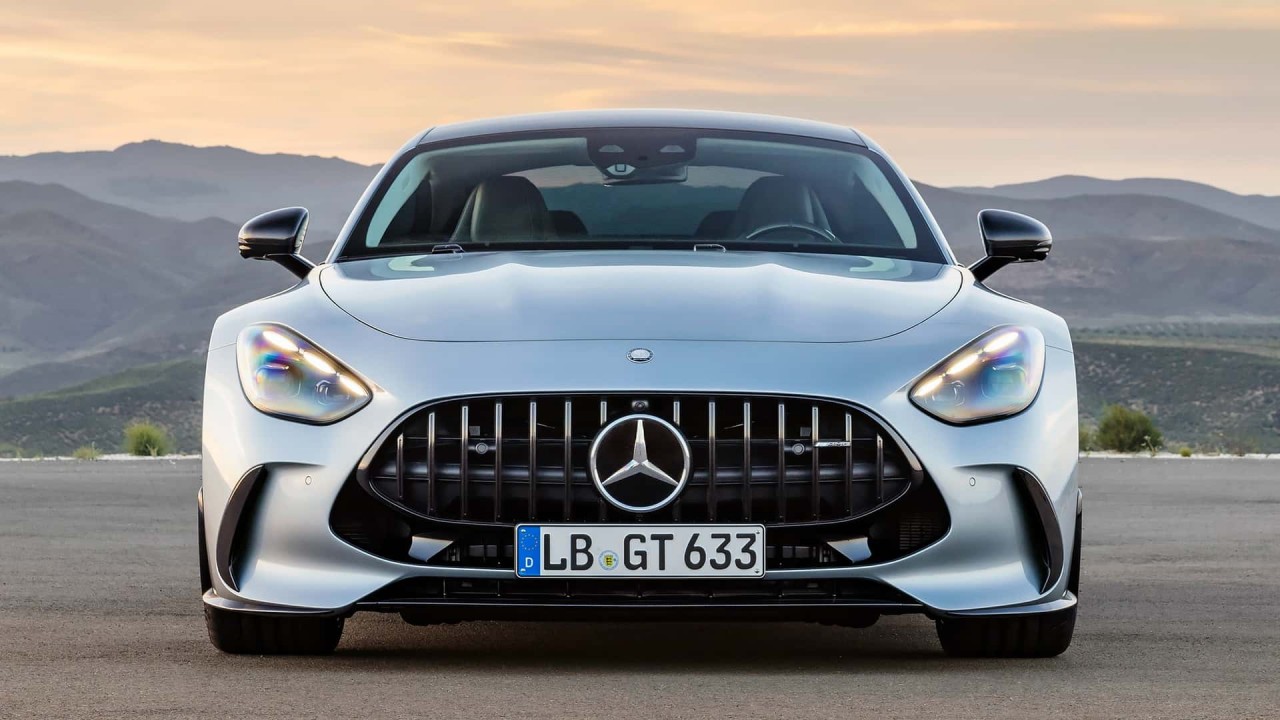 Mercedes-AMG GT thế hệ thứ hai ra mắt, hai tùy chọn động cơ mạnh 469-577 mã lực