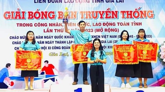 Gia Lai: Hàng trăm đoàn viên, người lao động tranh tài tại Giải bóng bàn truyền thống