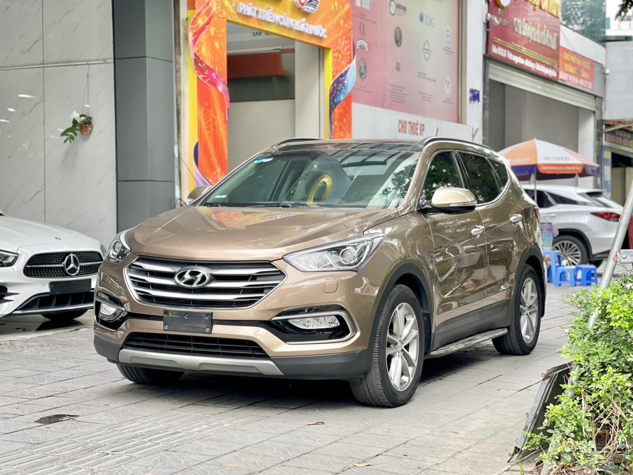 5.675 xe Hyundai SantaFe thế hệ cũ phải triệu hồi vì lỗi phanh