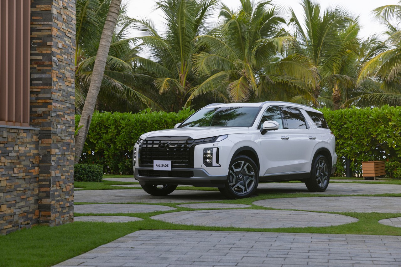 SUV cỡ lớn Hyundai Palisade chào sân Việt Nam với giá từ 1,469 tỷ đồng