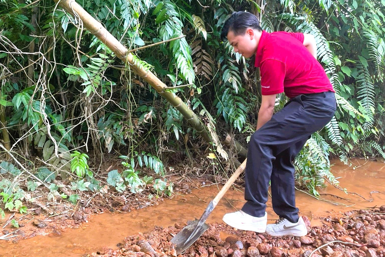 Chàng trai “viết tên mình” lên bản đồ số của Agribank