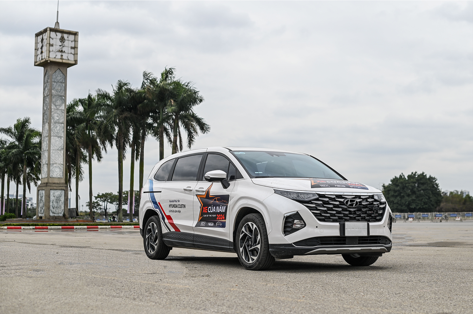 Hội đồng Giám khảo XE CỦA NĂM 2024 tiết lộ lý do chọn Hyundai Custin là Xe Thoải mái Tiện ích nhất 2024