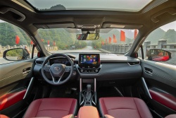 Giá lăn bánh Toyota Corolla Cross 2024 vừa ra mắt