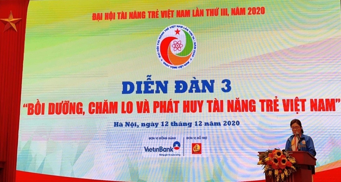 Bùi Thị Vân Anh - nữ bác sỹ chữa lành cửa sổ tâm hồn