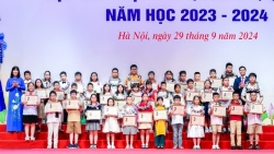 Công đoàn Viên chức Việt Nam tuyên dương học sinh giỏi