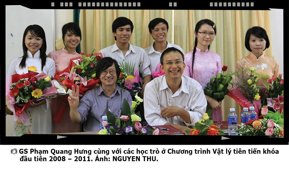 Giáo sư Phạm Quang Hưng, nhà “tiên đoán” hạt một lòng vì nước Việt