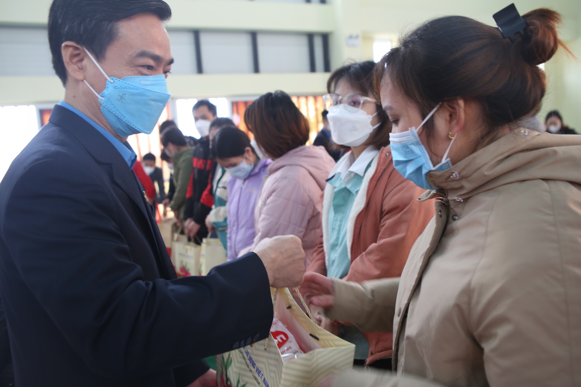 Phó Thủ tướng Lê Văn Thanh thăm nơi ở của công nhân, lao động tại thiết chế Công đoàn