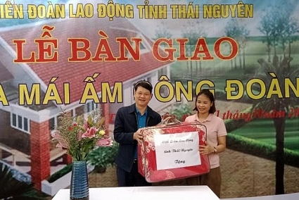 Chung tay xây dựng nhà ở "Mái ấm Công đoàn" cho đoàn viên khó khăn