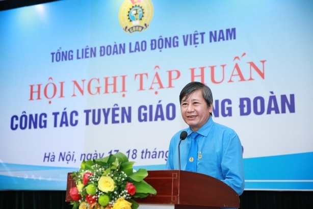 Nghiên cứu, học tập và vận dụng quan điểm của Chủ tịch Hồ Chí Minh về công tác tuyên truyền