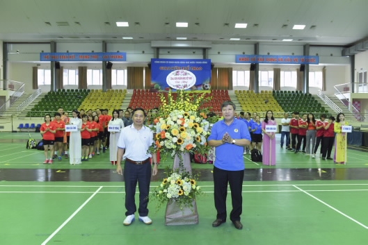 Công đoàn Ngân hàng Việt Nam tập trung đẩy mạnh hoạt động chăm lo cho đoàn viên, NLĐ