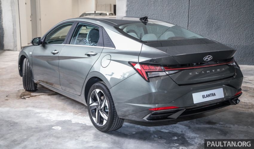 Hyundai Elantra 2021 giá từ 906 triệu đồng tại Malaysia