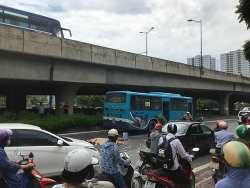 Hà Nội: Va chạm với xe bus, người đàn ông tử vong tại chỗ