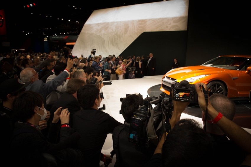 tiep buoc geneva trien lam o to new york auto show 2020 bi hoan vi covid 19