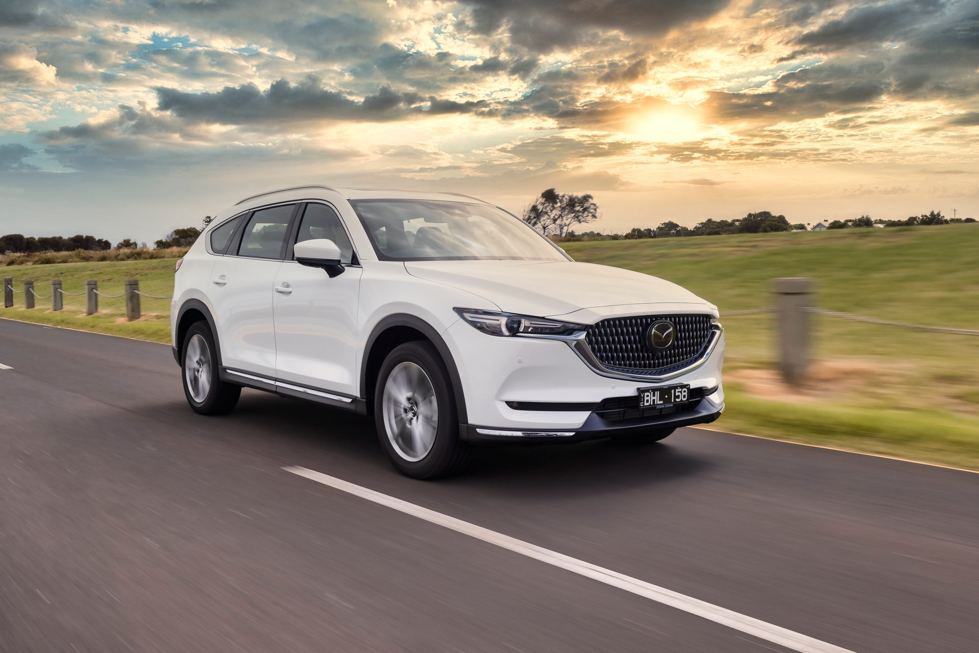 Mazda CX-8 bản 6 chỗ có giá 1,25 tỷ đồng tại Australia