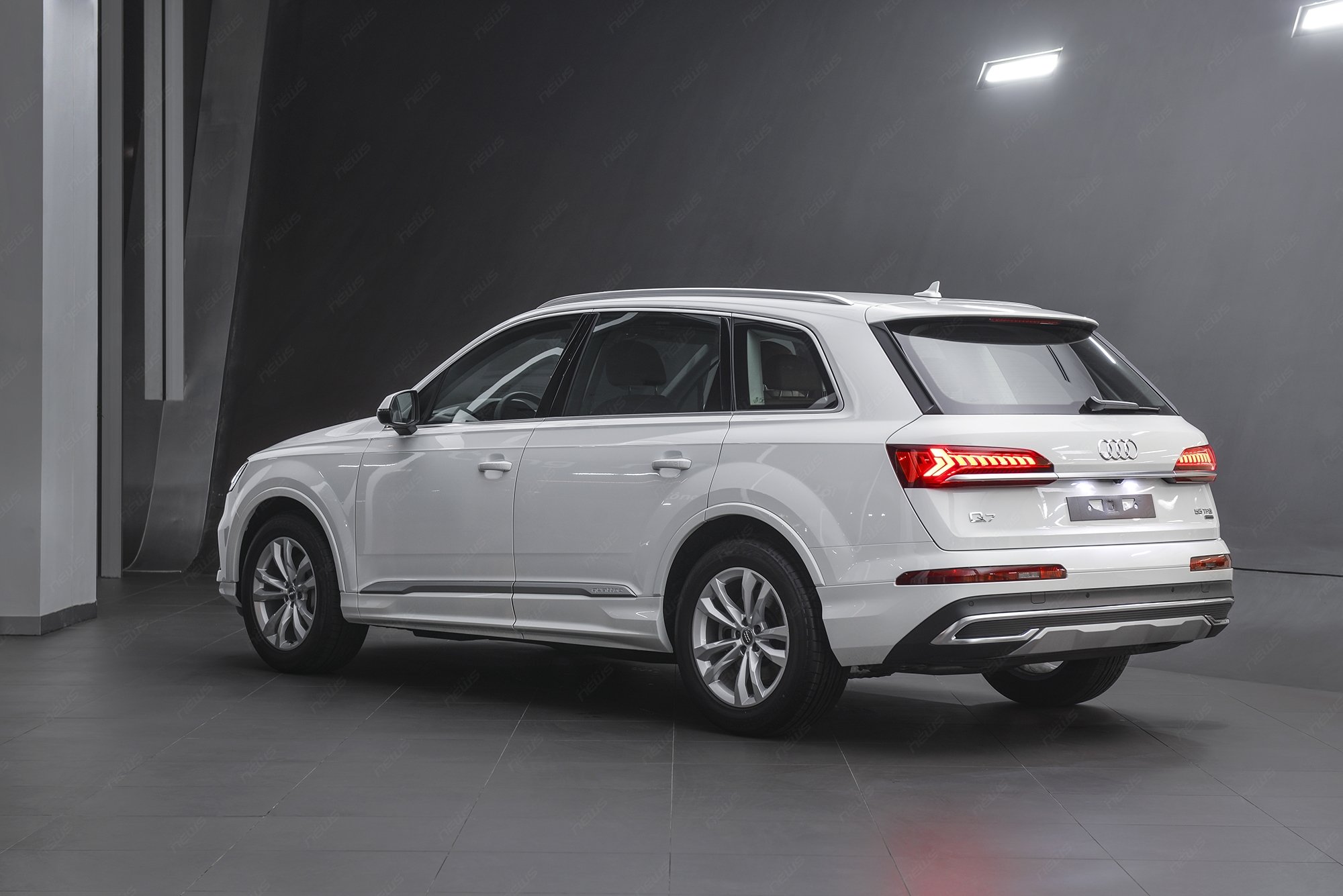 audi q7 ra mat