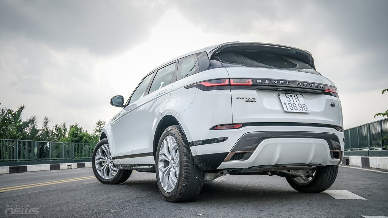 danh gia chi tiet range rover evoque 2020