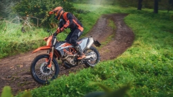 KTM sắp sản xuất dòng xe sử dụng động cơ 750cc