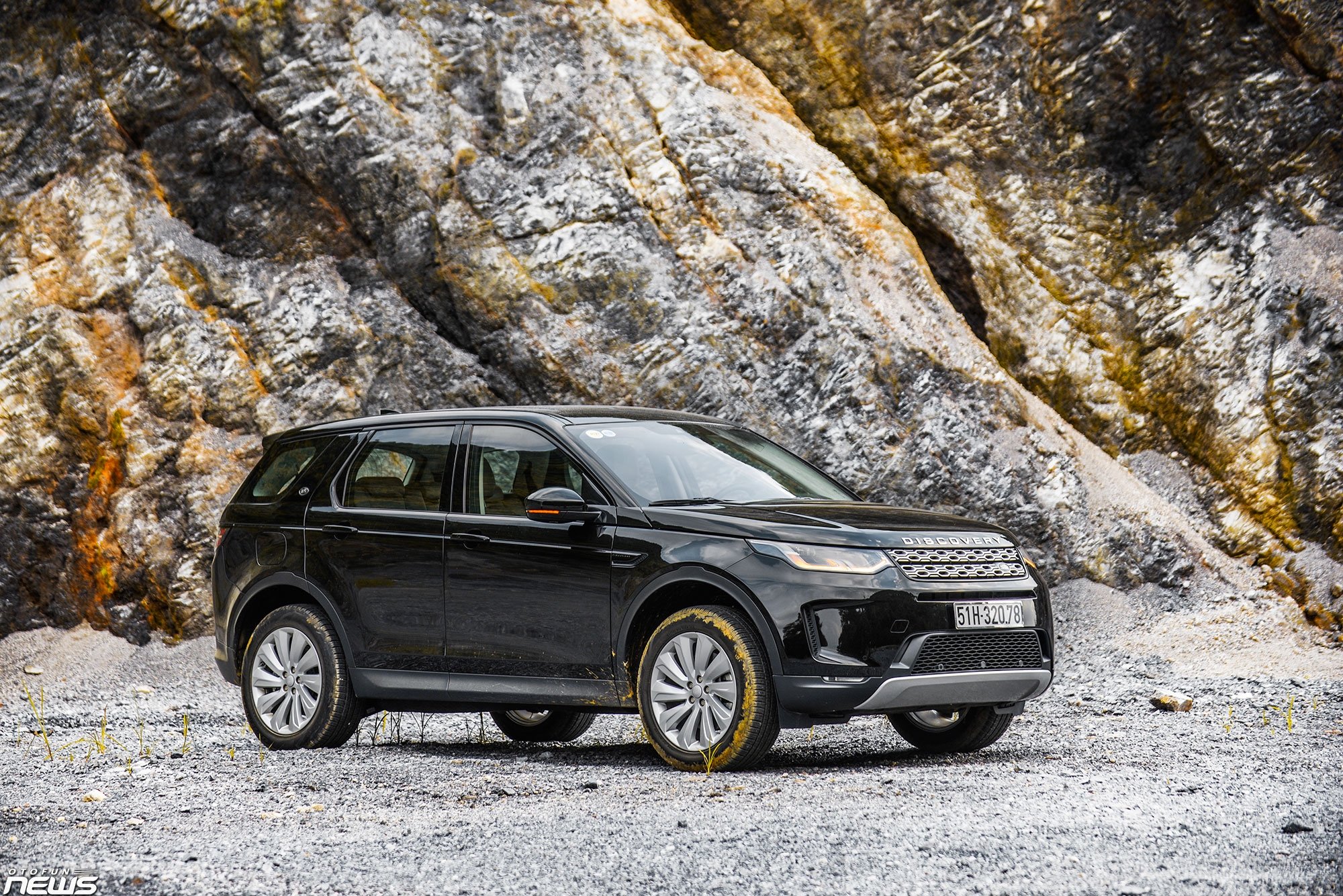 land rover discovery sport 52 cho ngoi va hon the nua