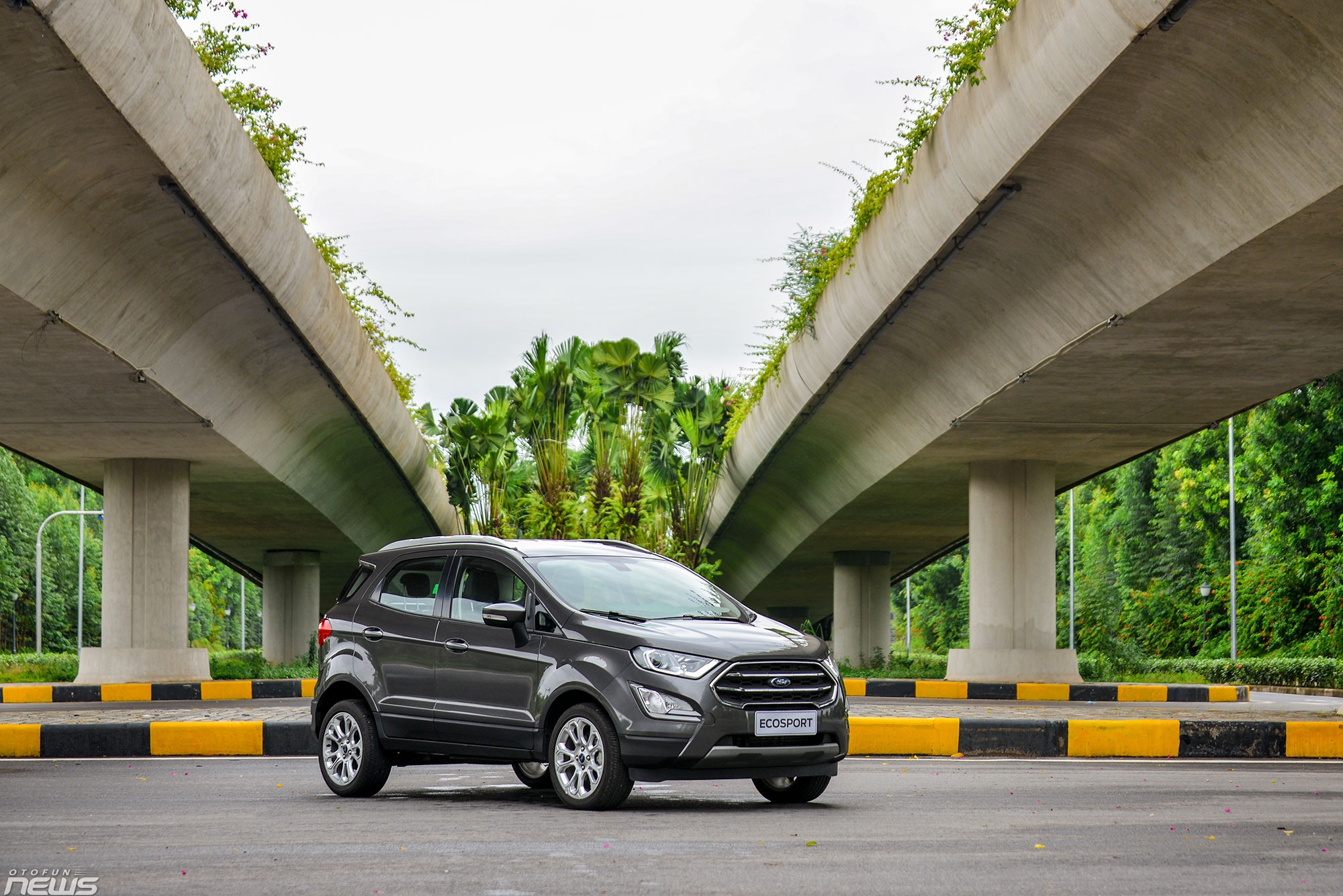 Ford EcoSport - Chuyên gia đường phố dành cho giới trẻ