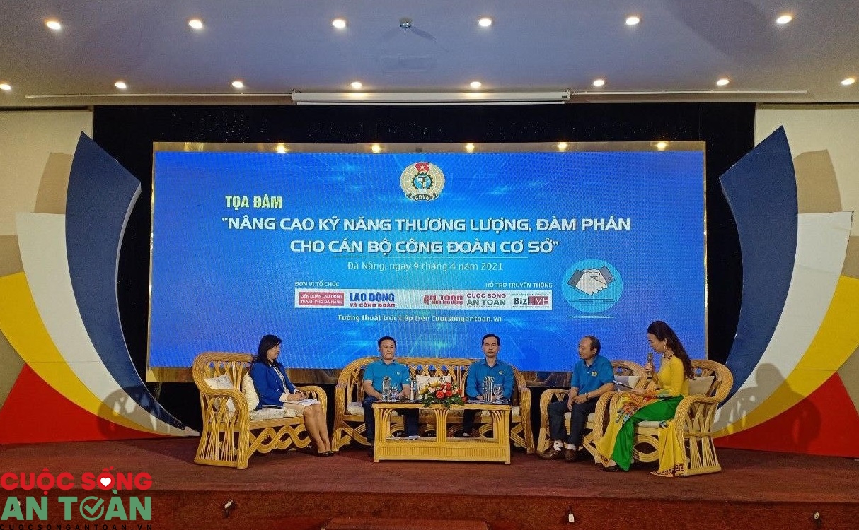 Phấn đấu 100% chủ tịch công đoàn cơ sở được bồi dưỡng kỹ năng