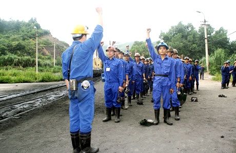 Tăng cường công tác an toàn, vệ sinh lao động đáp ứng các yêu cầu, mục tiêu, chiến lược của Nghị quyết Đại hội XIII của Đảng