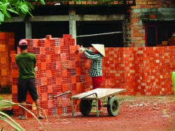 Làng gạch Chợ Mới (An Giang): Nỗ lực hạn chế ô nhiễm môi trường