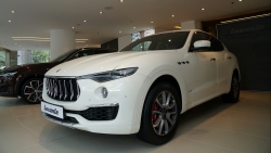 Cận cảnh Maserati Levante GranLusso với nội thất độc nhất Việt Nam