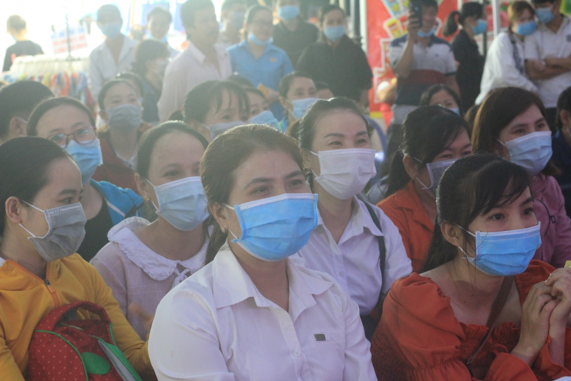 Lao động nữ - đối tượng được quan tâm chăm sóc trong môi trường làm việc hiện đại