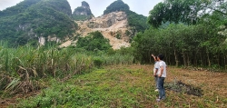 bat 3 doi tuong chuyen lua phu nu tre dua sang trung quoc ban