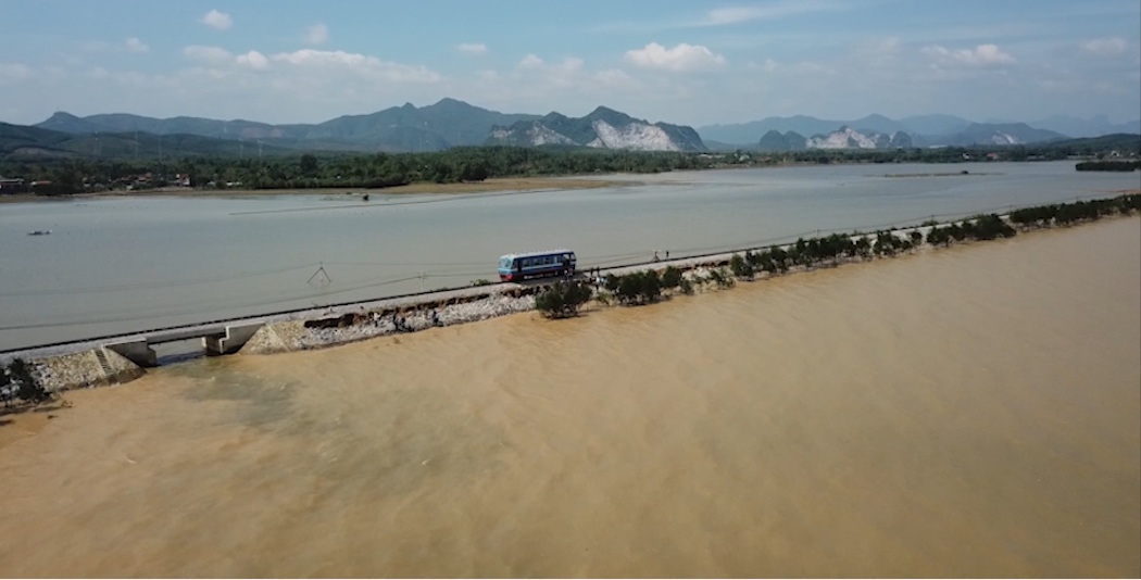 "Không ai phải ở lại phía sau!"