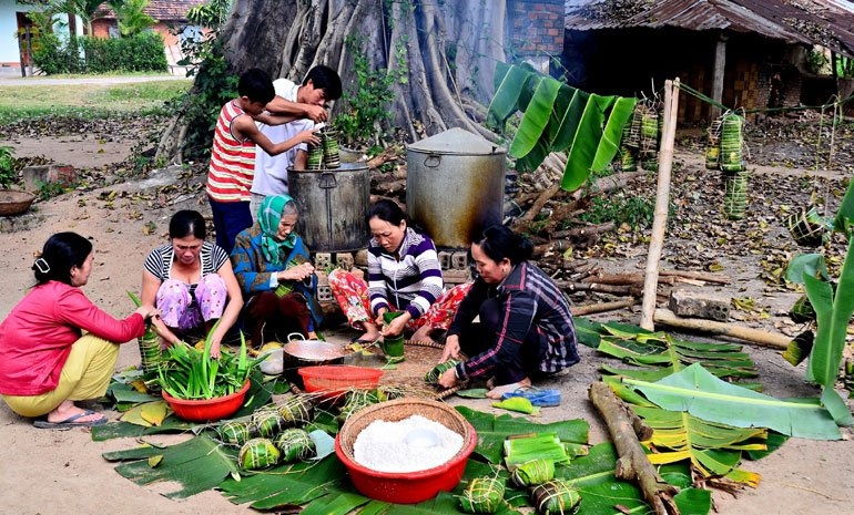 Người lao động đón Tết xa nhà...khắc khoải chiều 30!