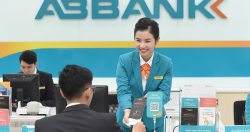 ABBank nói gì về việc nhân viên bán ngoại tệ cho người xuất cảnh giả?