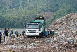 Người dân chịu khổ hơn 20 năm vì bãi rác Khánh Sơn, Đà Nẵng