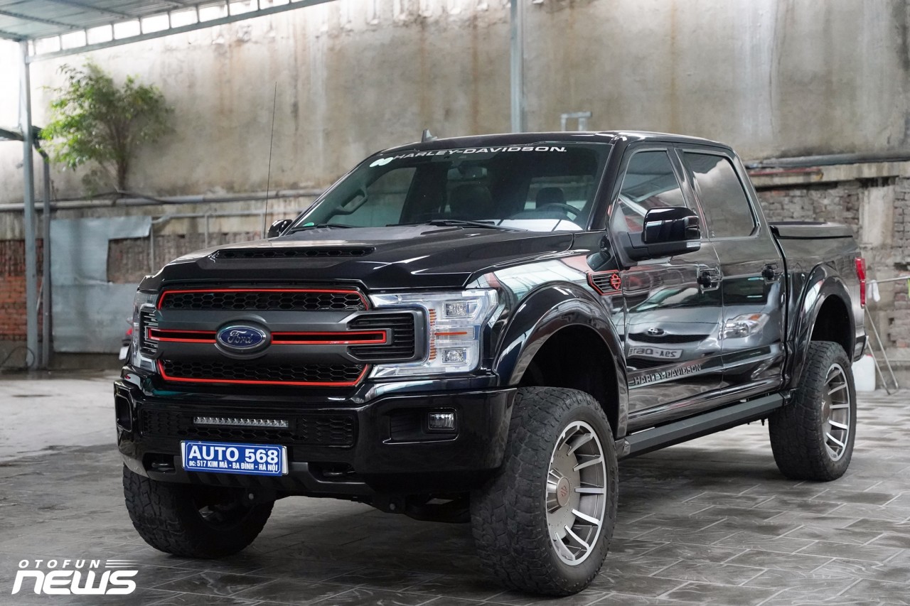 Hàng hiếm Ford F150 Harley-Davidson giá gần 7 tỷ đồng tại Hà Nội