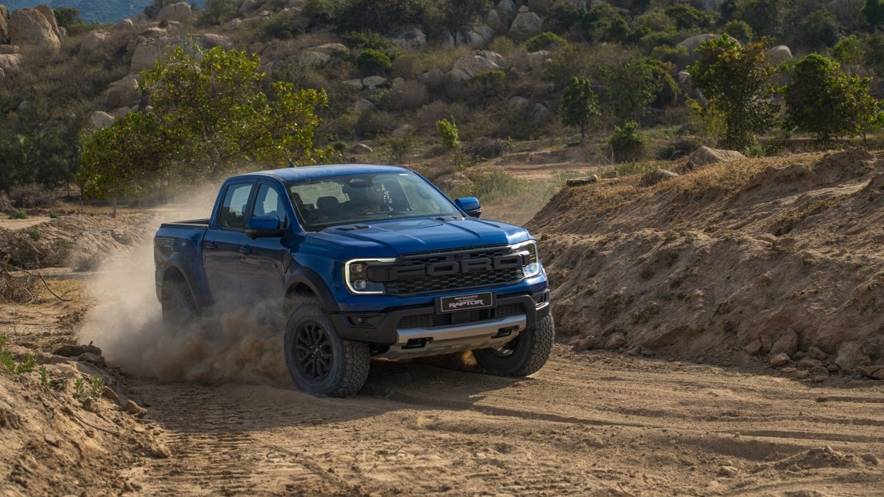 Ford Ranger Raptor 2023, giá 1,299 tỷ đồng