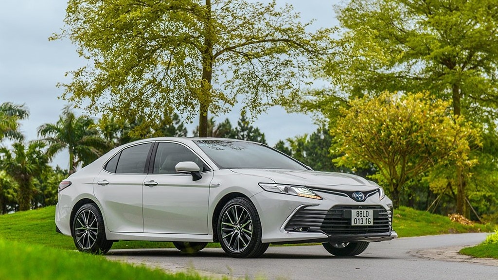 Toyota Camry 