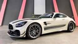 Cận cảnh Mercedes-AMG GT R Pro thứ 2 tại Việt Nam