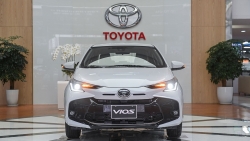 Toyota Vios 2023 vừa ra mắt đã tặng 100% trước bạ, đua giảm giá cùng sedan cỡ B