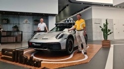 Porsche 911 Dakar 2023 ra mắt 'dân chơi' Việt với giá hơn 15 tỷ đồng