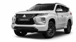 Mitsubishi Pajero có thêm phiên bản hai tông màu mới, tăng trang bị giá không đổi