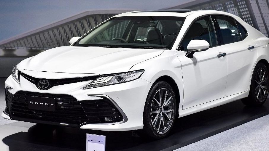 Toyota Camry rộng cửa về nhất phân khúc sedan cỡ D năm 2022