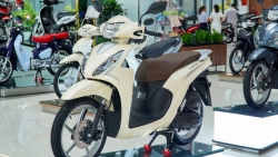 Honda Vision giảm giá mạnh dịp cuối năm, thấp hơn giá đề xuất