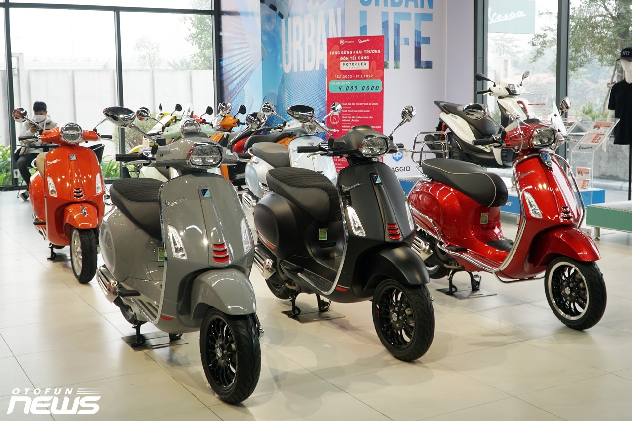 Piaggio khai trương showroom Motoplex đầu tiên tại Hà Nội