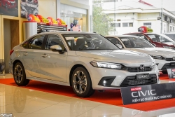 Mới ra mắt Honda Civic đã giảm giá 30 triệu đồng