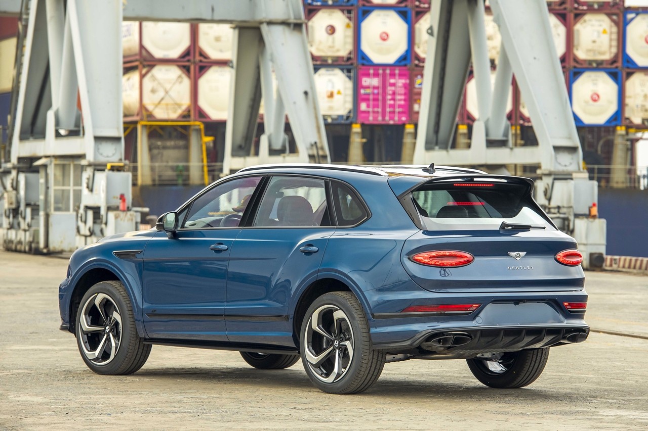 Cận cảnh Bentley Bentayga S giá 18,9 tỷ chính hãng đầu tiên tại Việt Nam